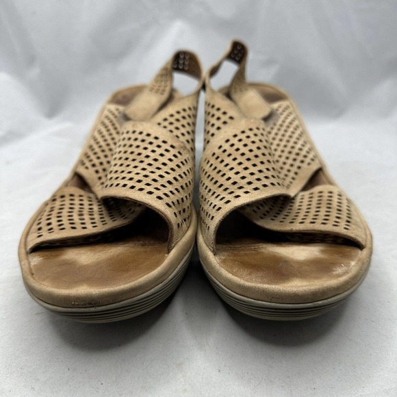 Clarks Artisan Clarene Perforated Nubuck Leather Wedges Size 10 Tan/Sand - Picture 4 of 8